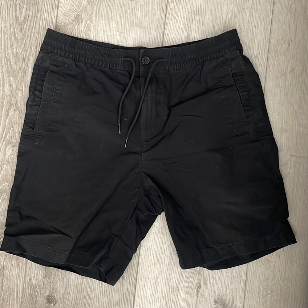 H&M black shorts